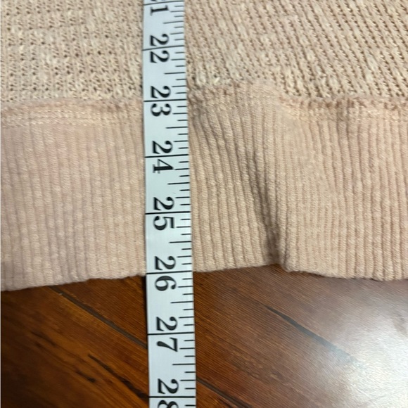 FREE PEOPLE Tommy Turtleneck Sweater Womens Peach Long Sleeve Nubby Knit large - Picture 15 of 16